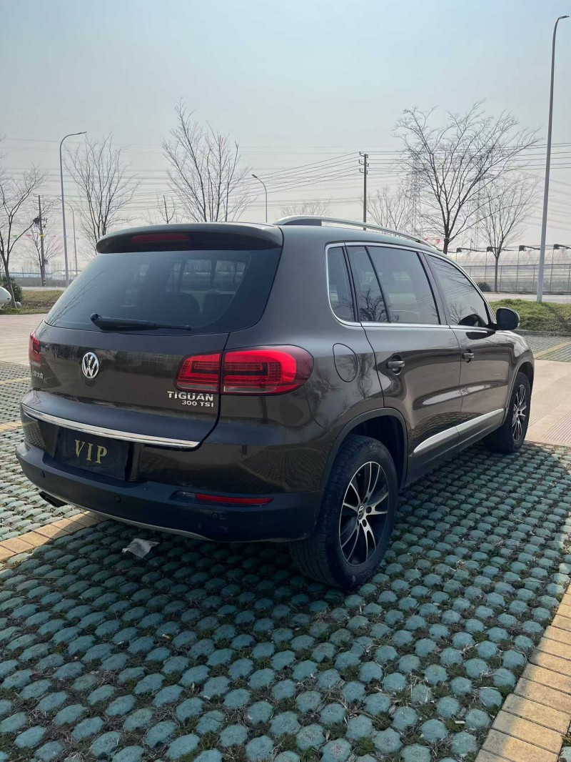 徐州16年大眾途觀8