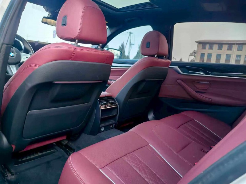 唐山23年宝马5系4