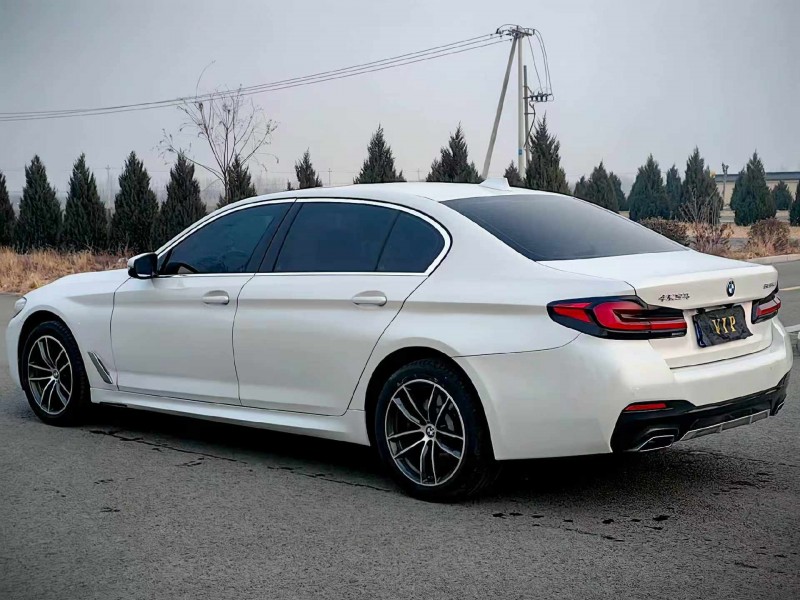 唐山23年宝马5系8