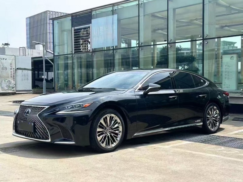 湛江21年雷克萨斯LS2