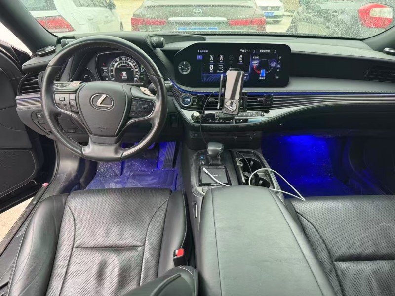 湛江21年雷克萨斯LS3