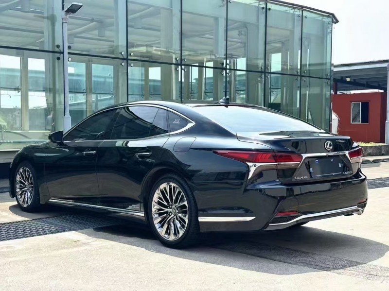 湛江21年雷克萨斯LS7