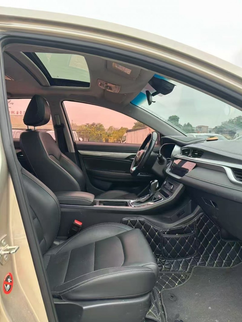 湛江20年吉利帝豪4