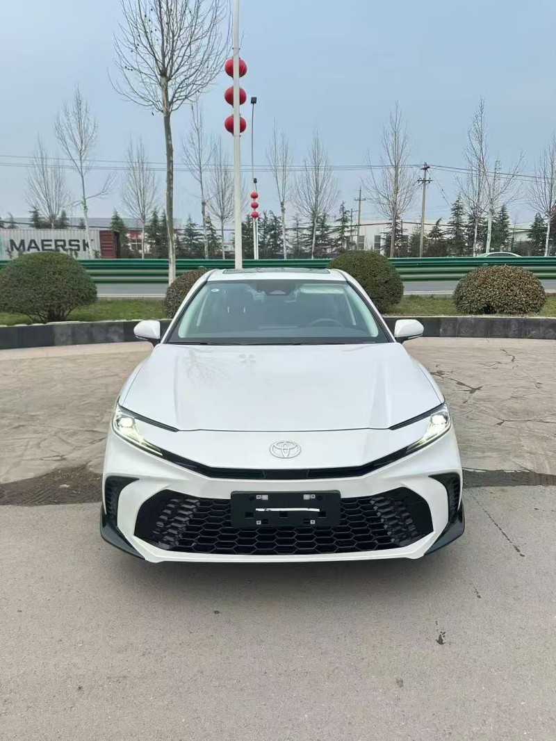 菏泽25年丰田凯美瑞1