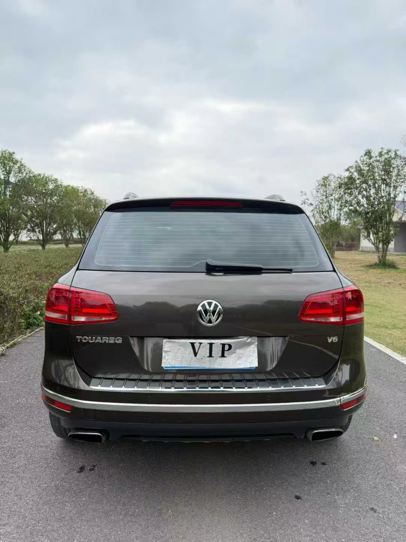 汕头17年大众途锐9