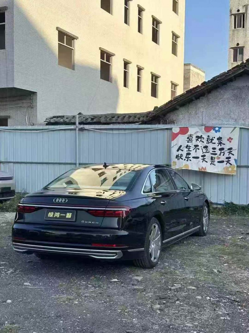 廣州22年奧迪A8L8