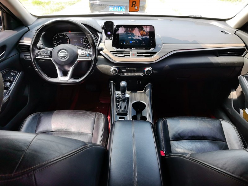 襄阳21年日产天籁5