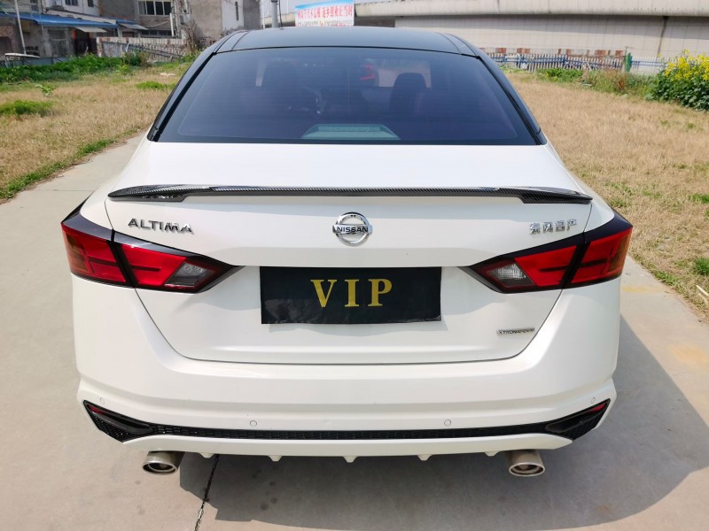 襄阳21年日产天籁9