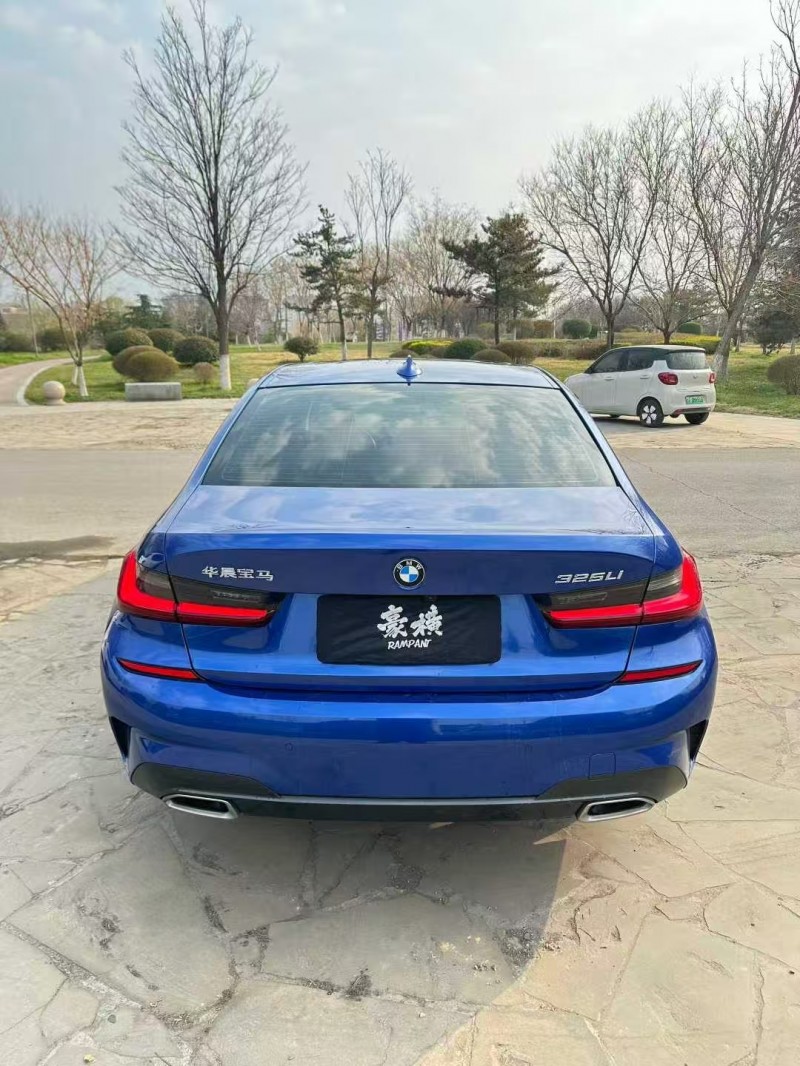 菏澤22年寶馬3系9