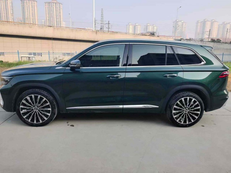 襄阳25年吉利星越7