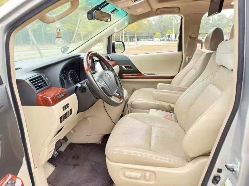 江门11年丰田埃尔法4