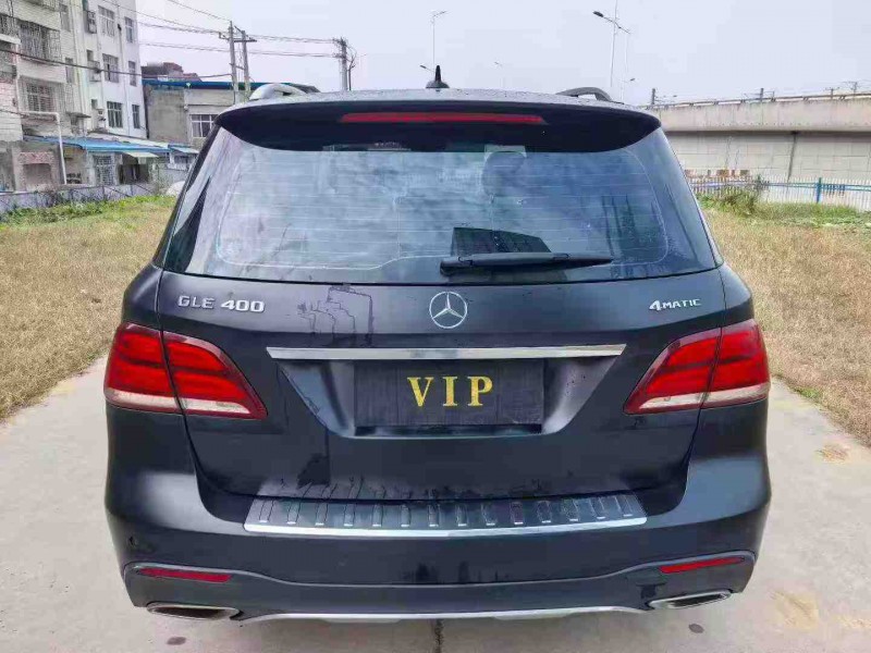 襄阳17年奔驰GLE9