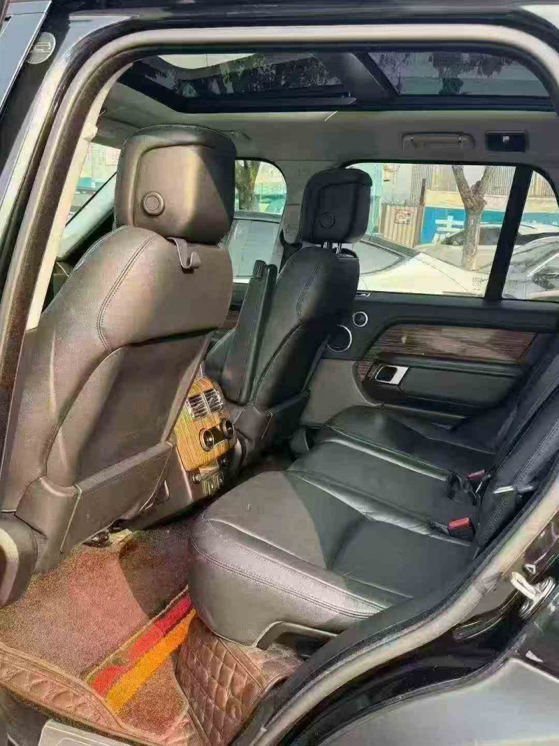 重庆19年路虎揽胜运动5