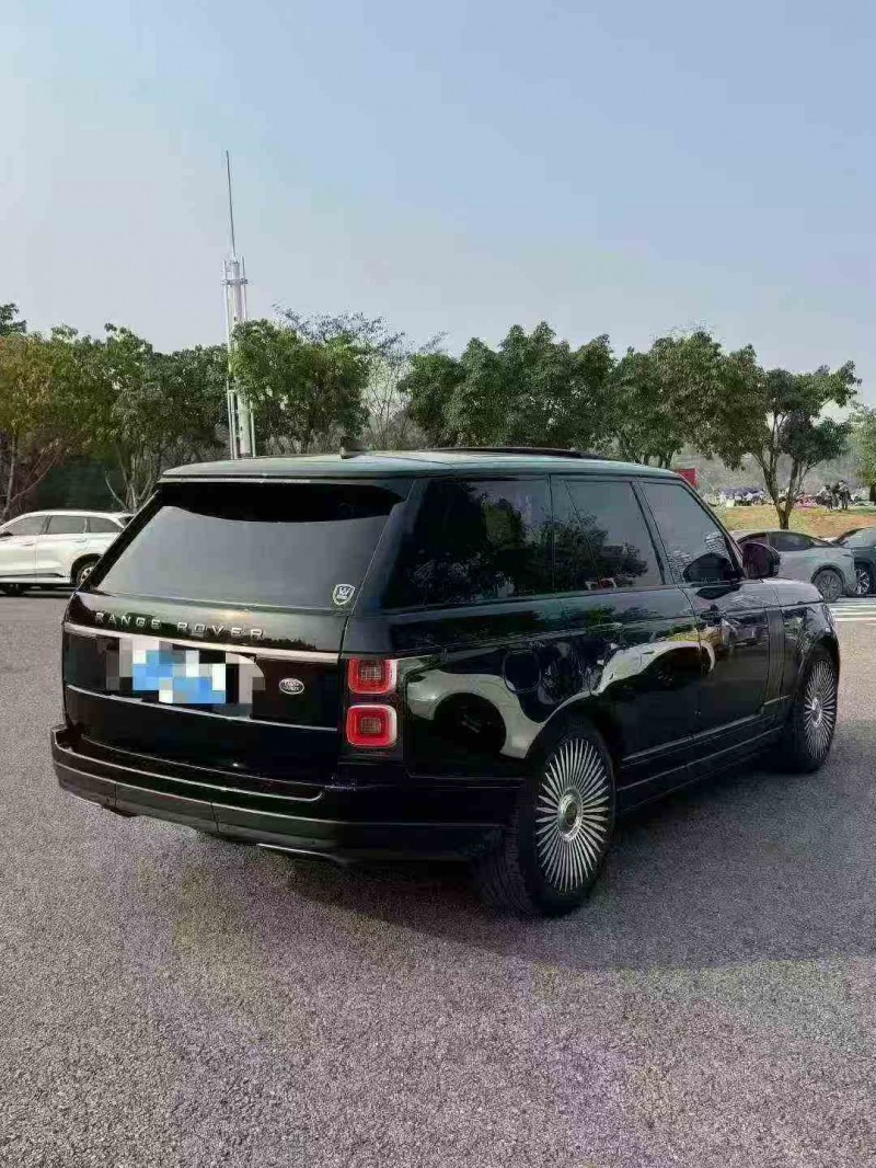 重庆19年路虎揽胜运动7