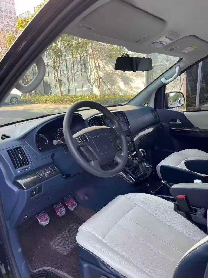 广州24年东风菱智6