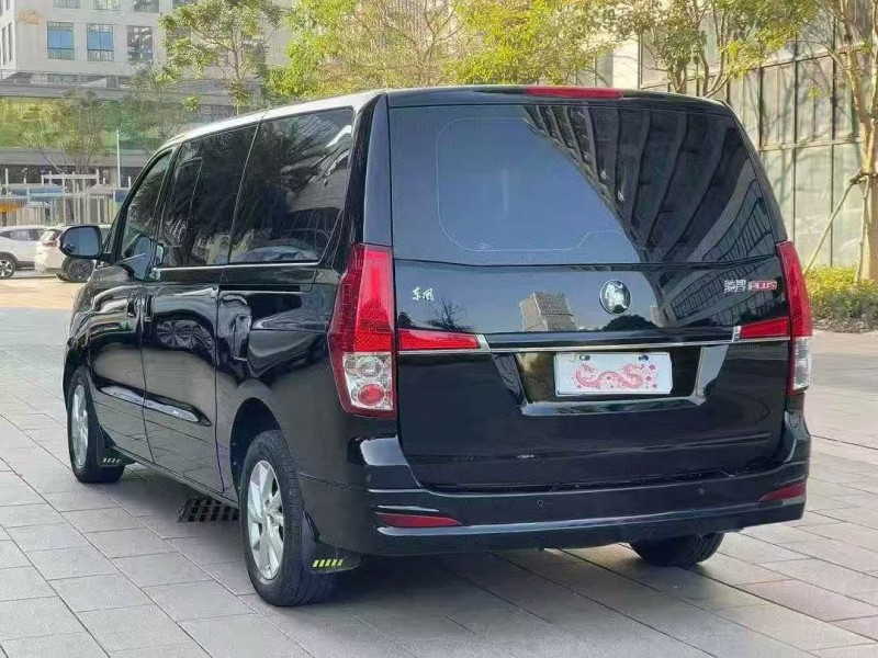 广州24年东风菱智7