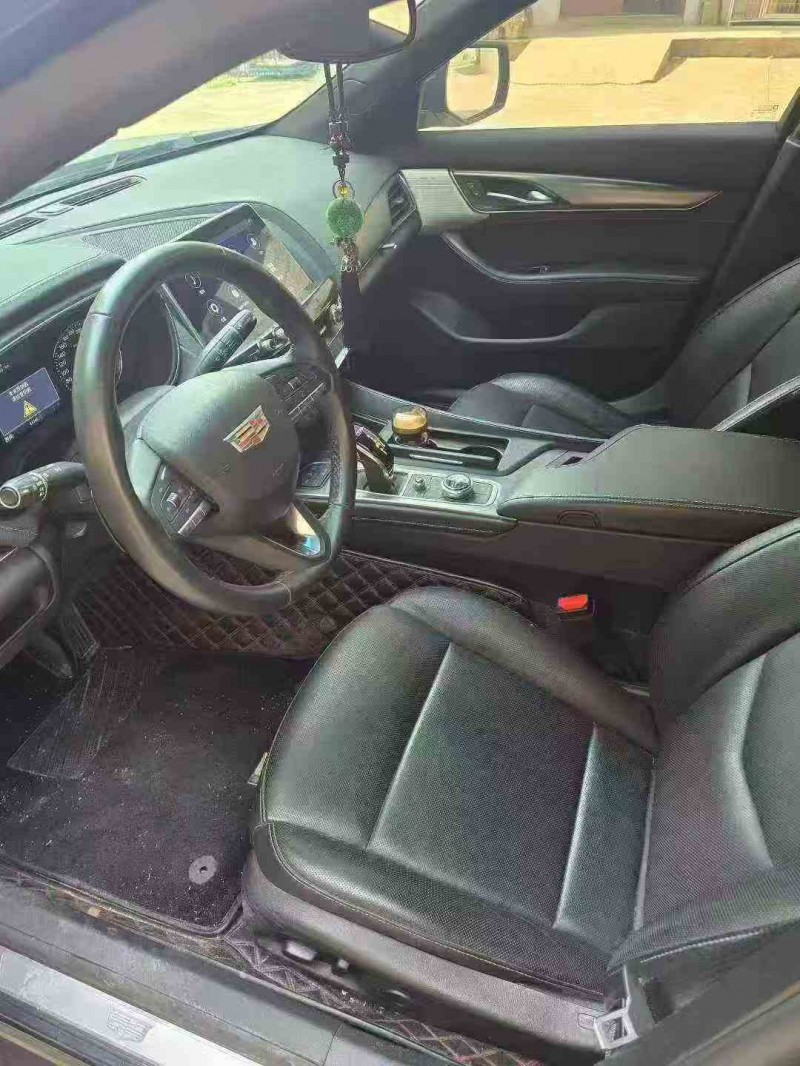 常州20年凯迪拉克CT54