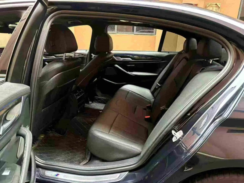 重庆19年宝马5系5