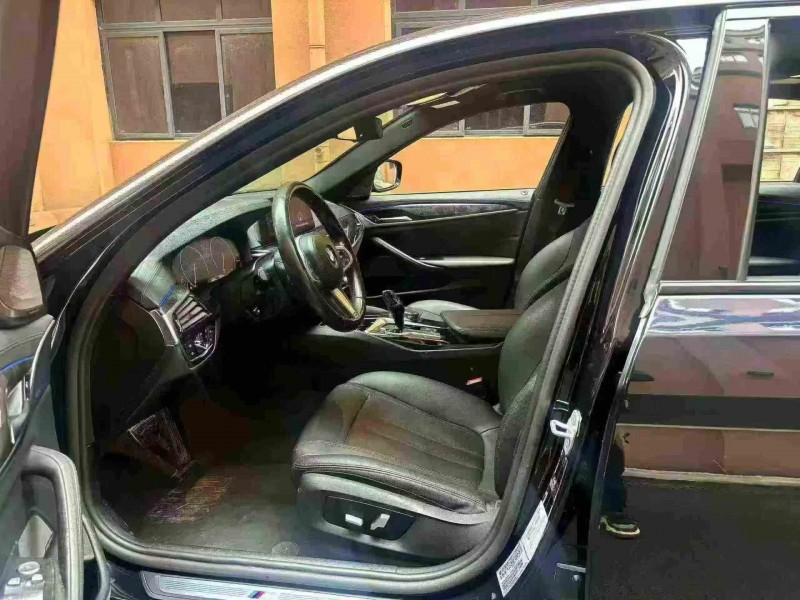 重庆19年宝马5系6