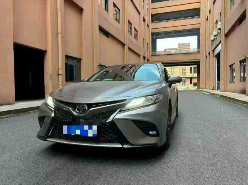 重庆18年丰田凯美瑞2