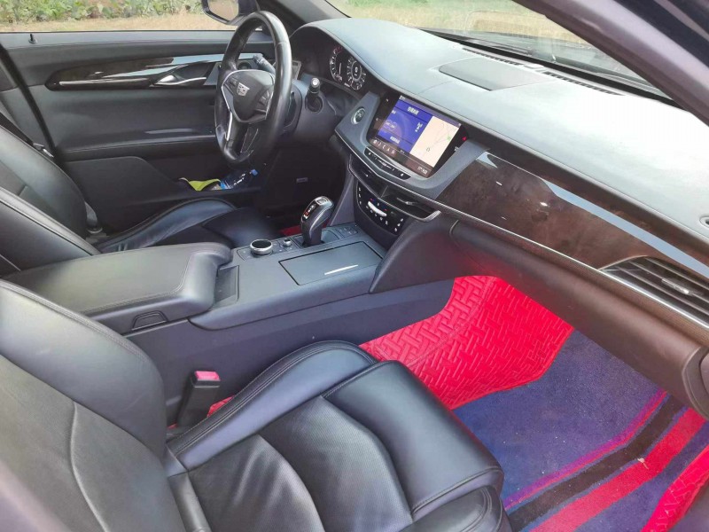 襄阳19年凯迪拉克CT65