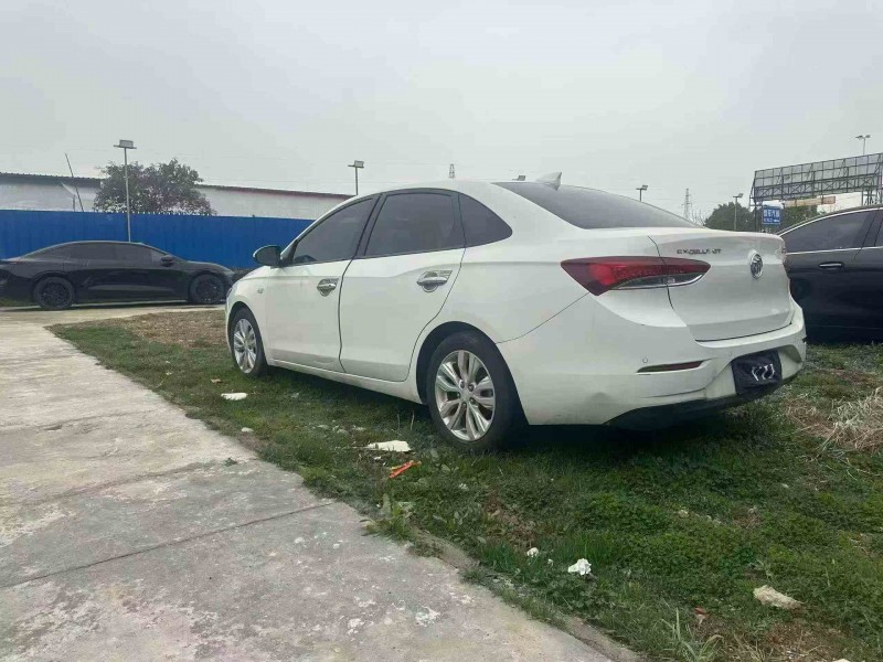 常州21年别克英朗8