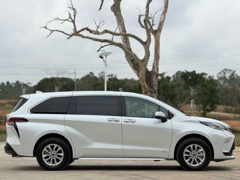 湛江25年丰田普瑞维亚2