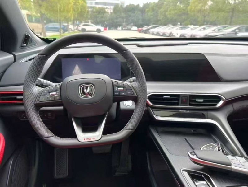 湛江20年長安汽車UNI7