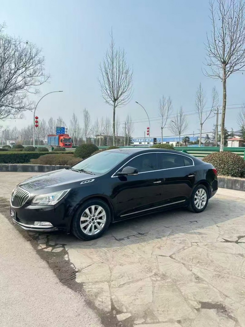 菏泽15年别克君越2