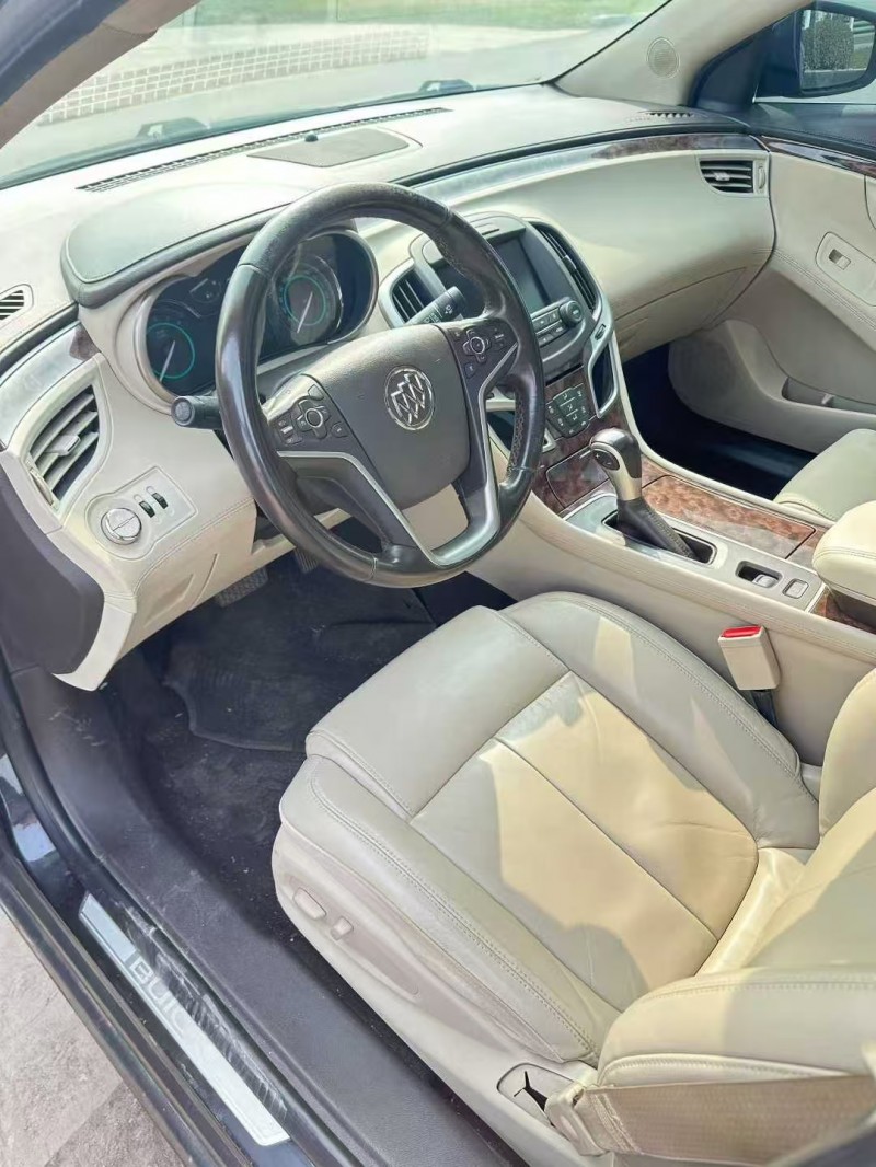 菏泽15年别克君越6