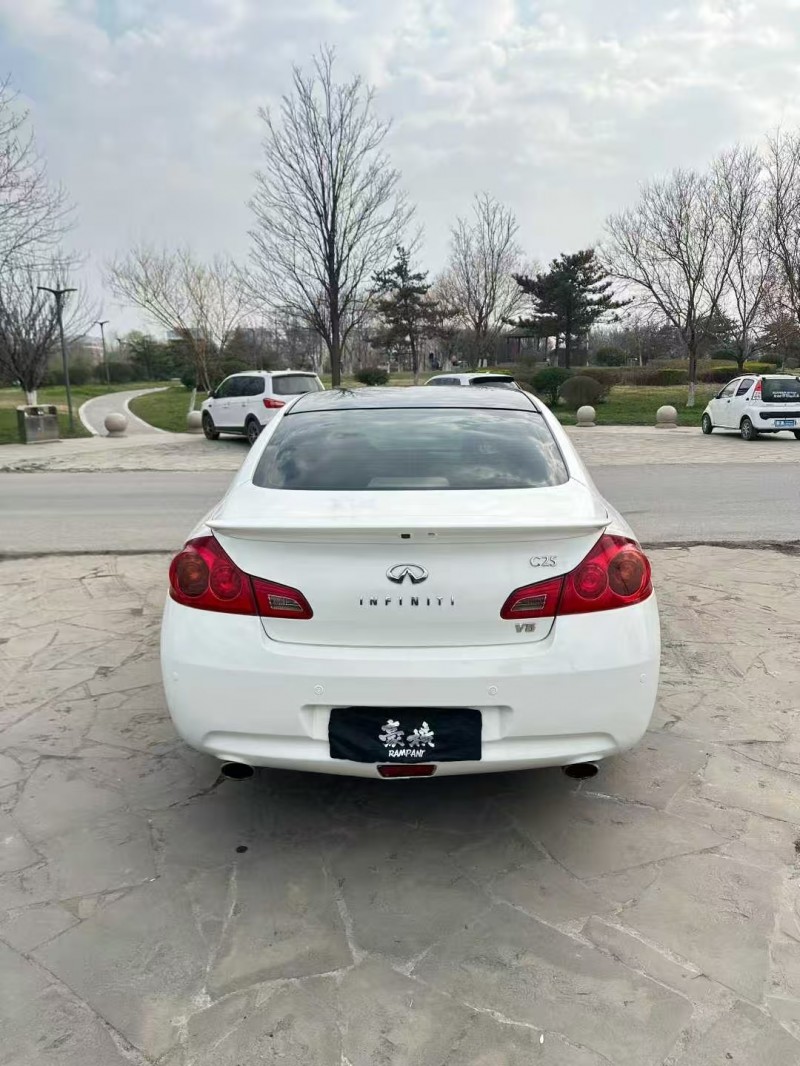 菏泽12年英菲尼迪G259