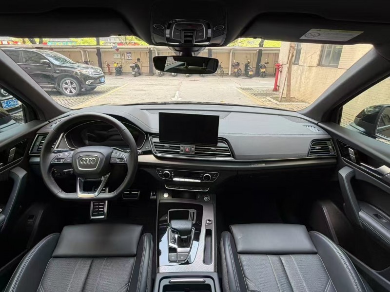 湛江25年奥迪Q56