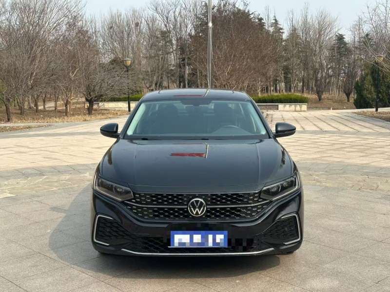 青岛22年大众帕萨特1