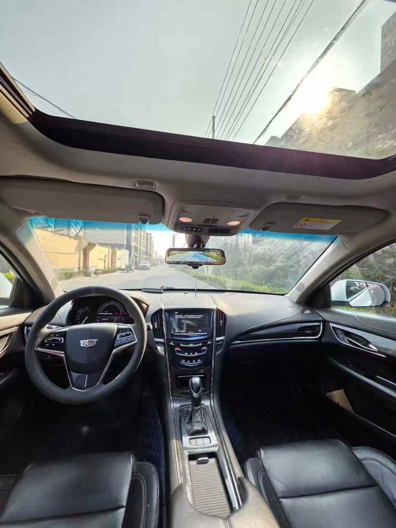 济宁19年凯迪拉克ATS4