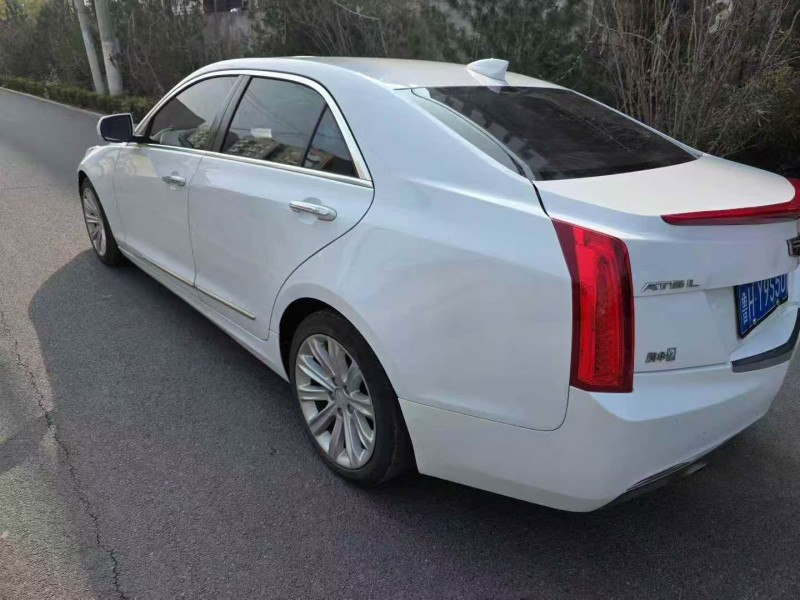 济宁19年凯迪拉克ATS7