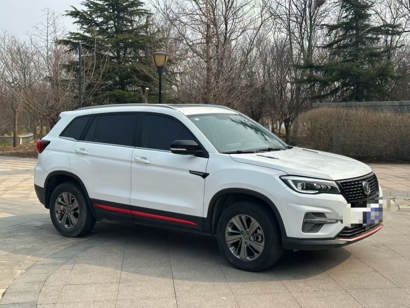 青岛21年长安汽车CS752