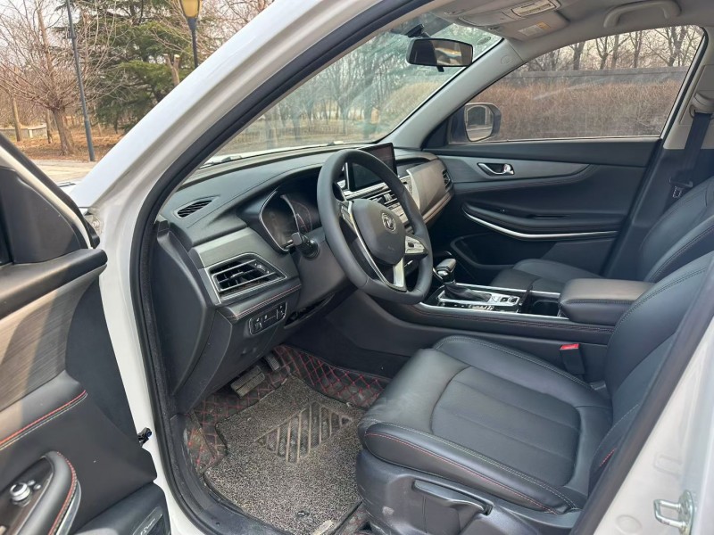 青岛21年长安汽车CS754