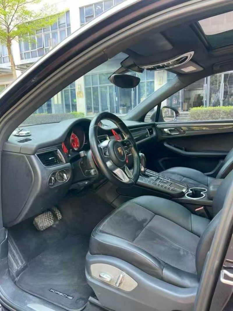 东莞15年保时捷Macan7