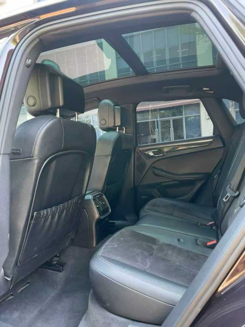 东莞15年保时捷Macan8