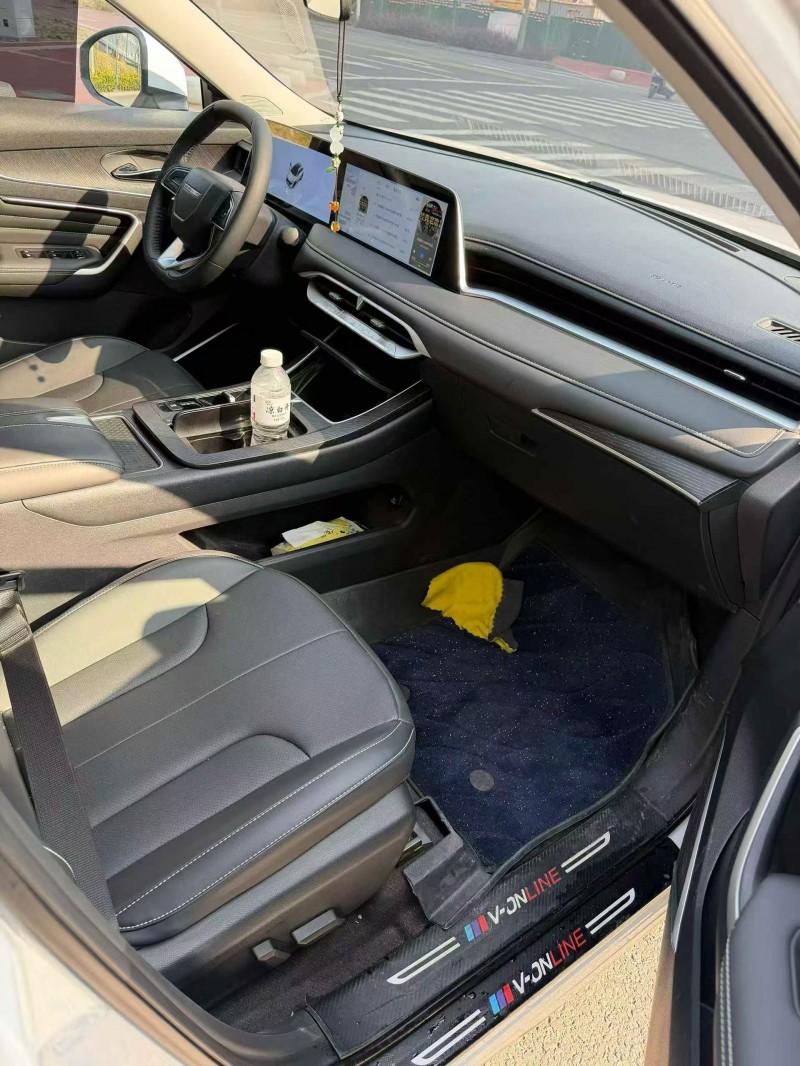 东营25年启辰大V6