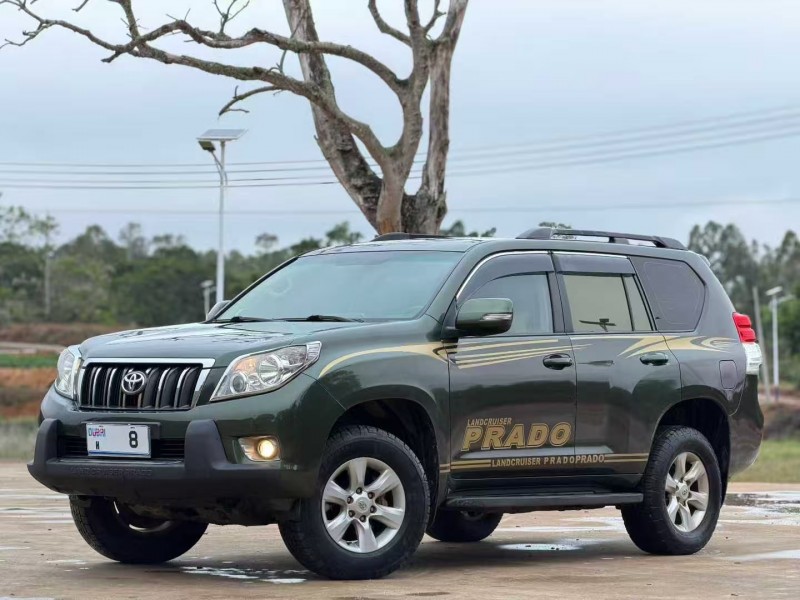 湛江12年丰田普拉多3