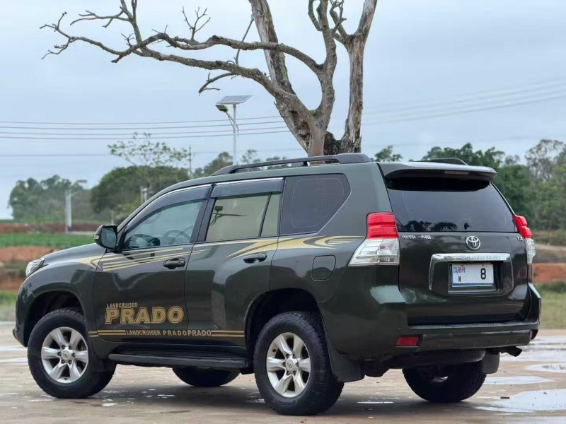 湛江12年丰田普拉多6