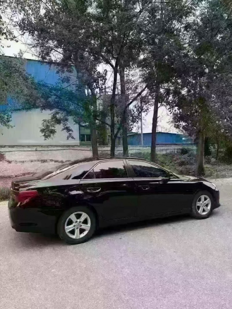 菏泽14年丰田锐志8