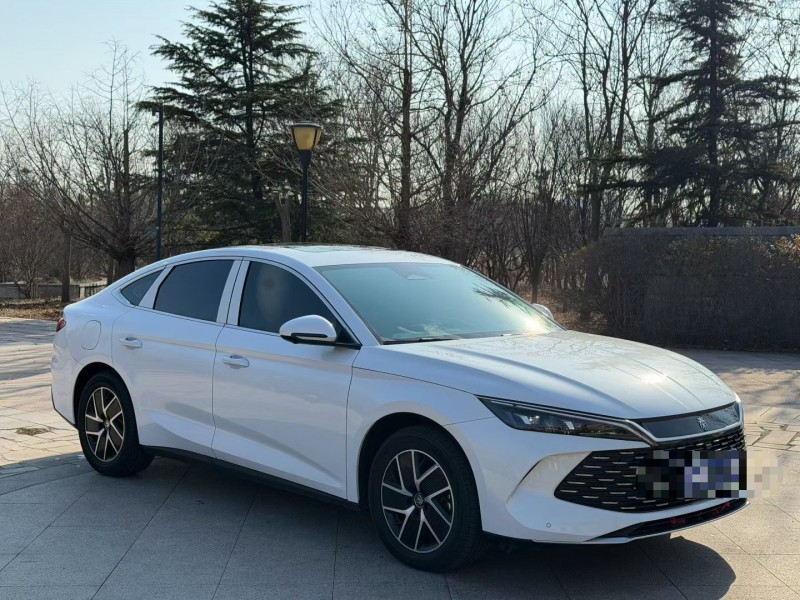 青岛25年比亚迪秦2