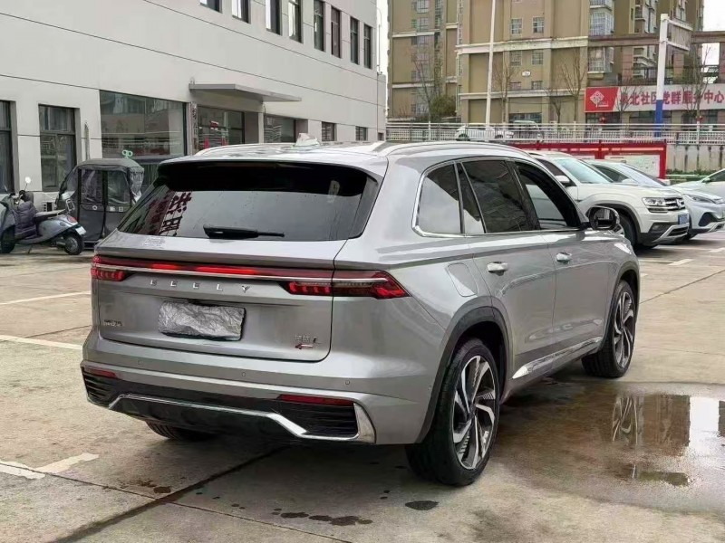 安庆23年吉利星越7