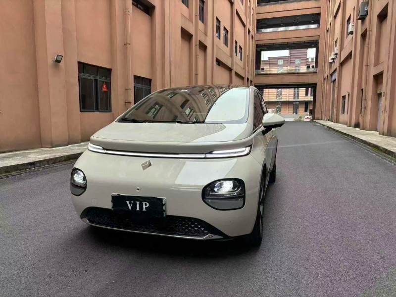 重庆23年宝骏云朵2