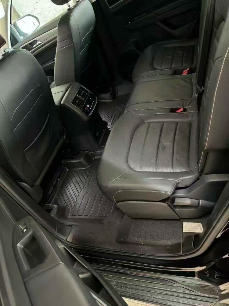 桂林18年大眾途昂5