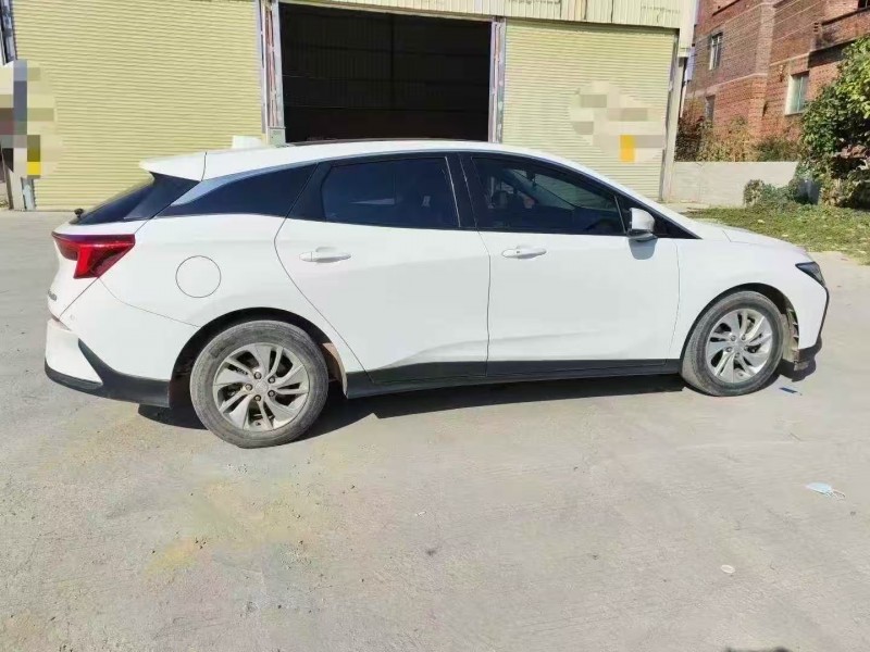 梧州23年别克微蓝2