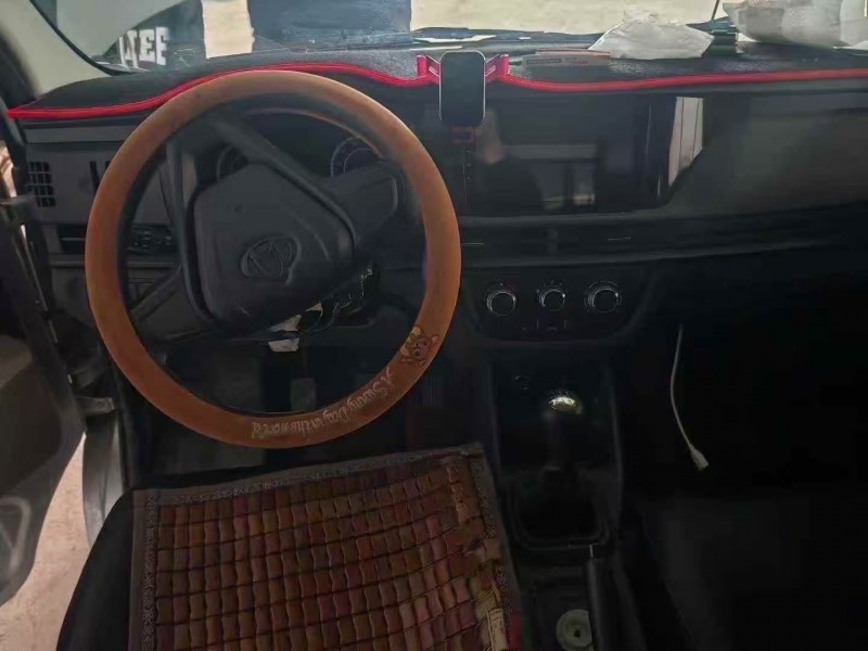 铜仁25年长安汽车跨越王3