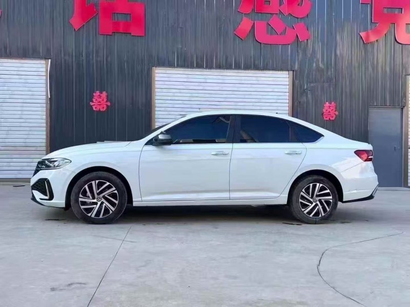 安顺25年大众朗逸7